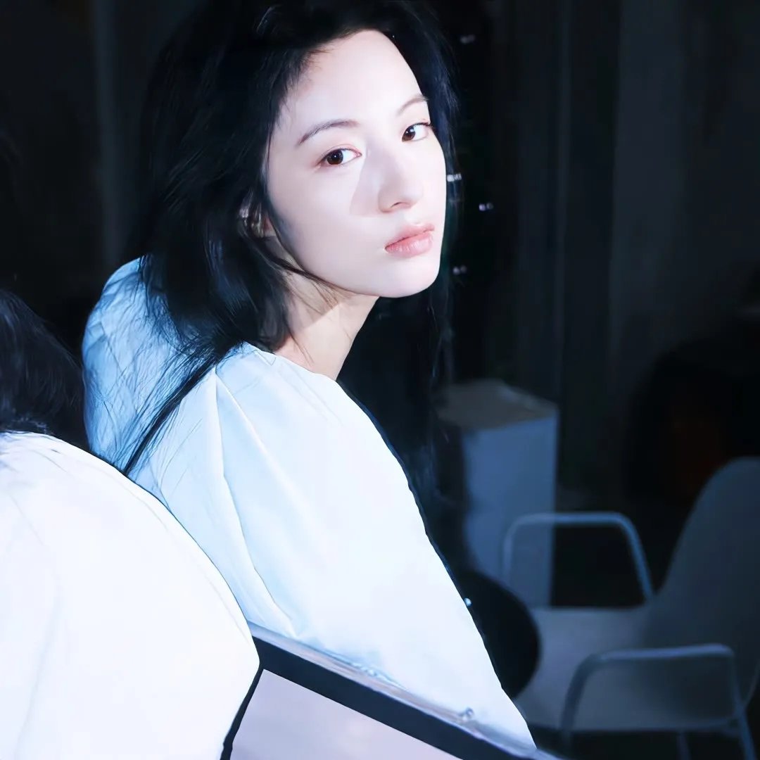 黑月亮